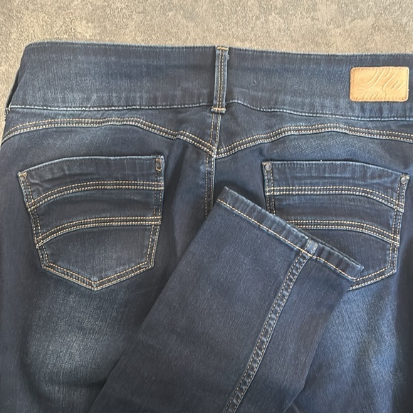 Pantama Jeans - Picture 5 of 6